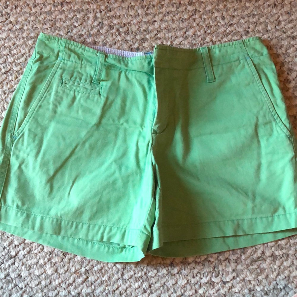 Tommy Hilfiger green women’s shorts size 6
